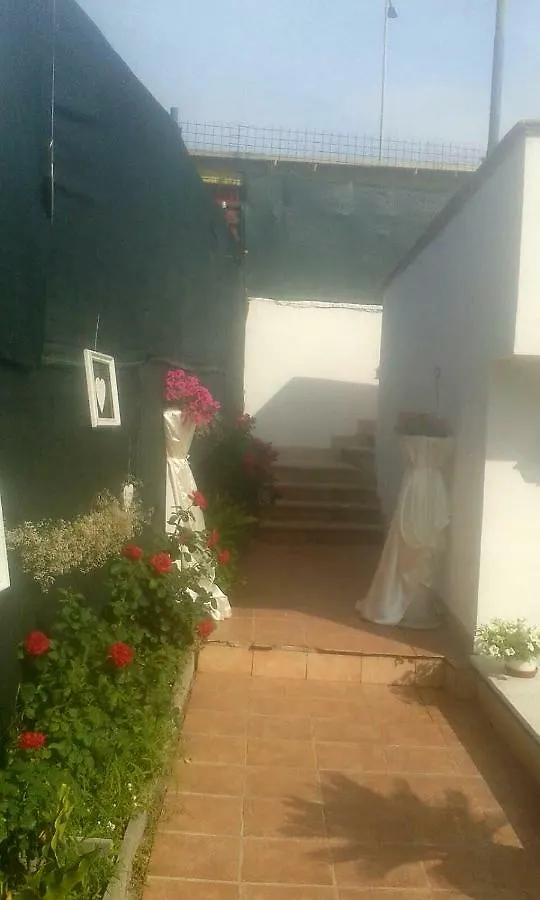 Garden House Airport Apartamento Nápoles